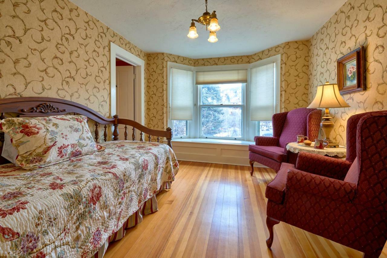 Avenue Hotel Bed And Breakfast Manitou Springs Exterior photo